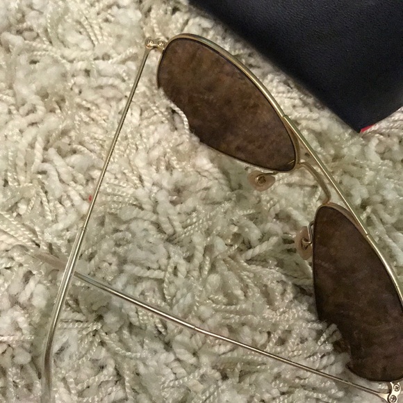 Ray Ban Gold reflective aviators - Picture 3 of 4